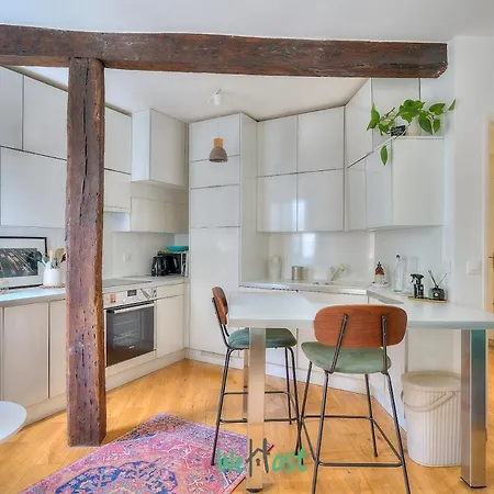 Parisian Getaway In A Beautiful For 2 Appartamento
